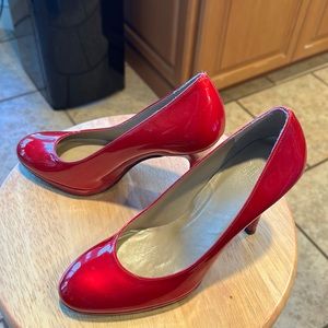 Stuart Weitzman never used Red Patent Leather Size 7 M high heeled pumps.
